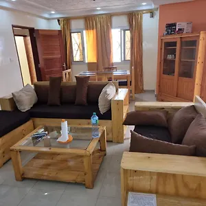  Séjour chez l'habitant Privees Climatisees-douches Personnelles-neflix-salon Sénégal